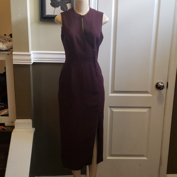Tahari Dresses & Skirts - Tahari maroon floor length dress euc size 4